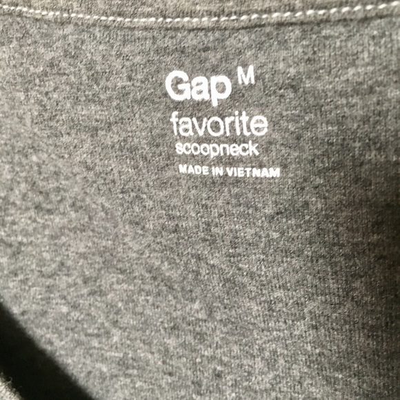 Gray Gap scoop neck t shirt - Picture 4 of 4